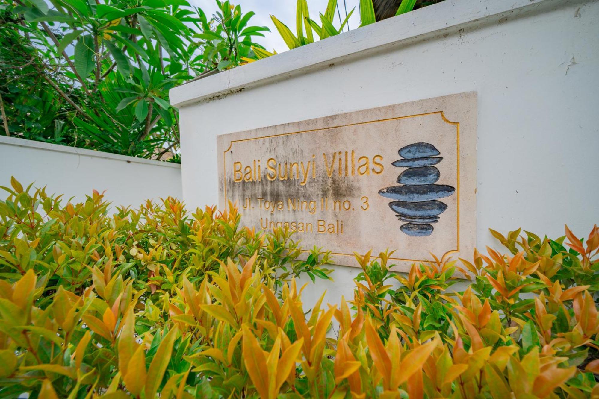 Bali Sunyi Villas Jimbaran Exterior foto