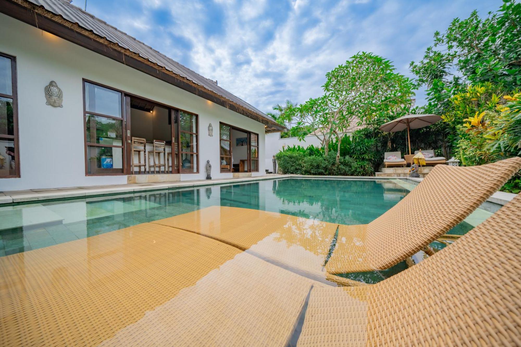 Bali Sunyi Villas Jimbaran Exterior foto