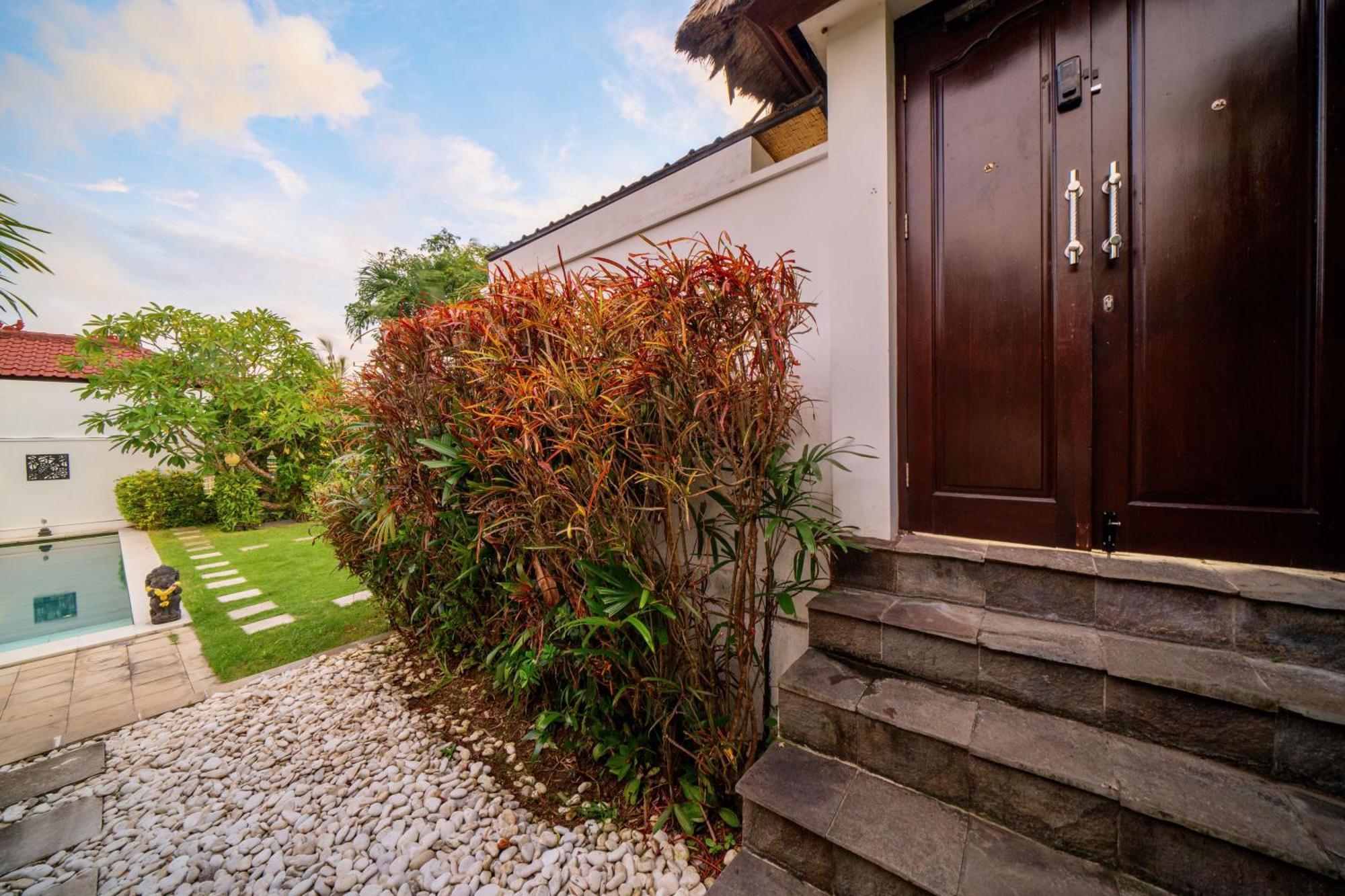 Bali Sunyi Villas Jimbaran Exterior foto